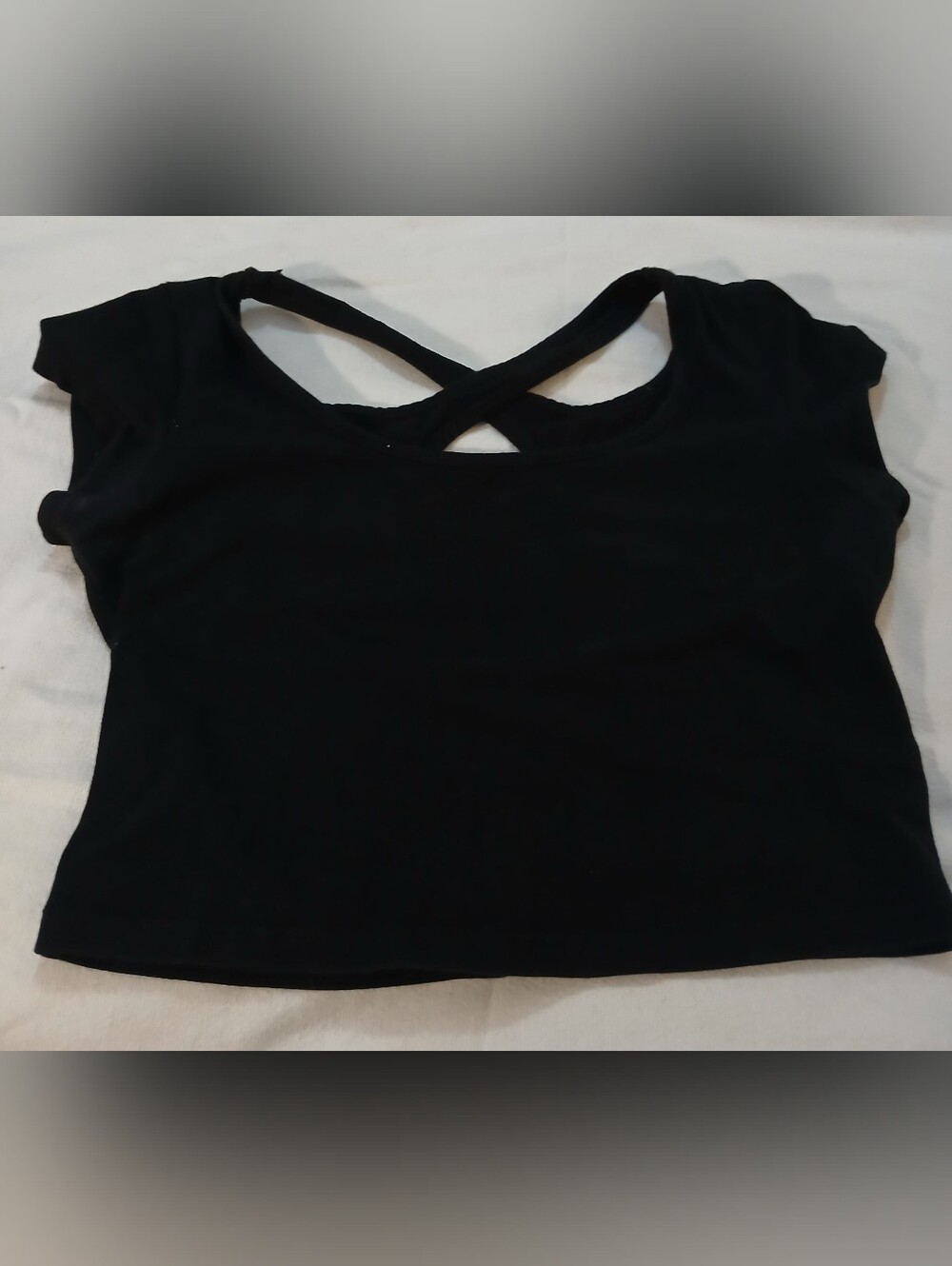 Pre-loved Women’s Black Crop Top with Back Cross Straps.
